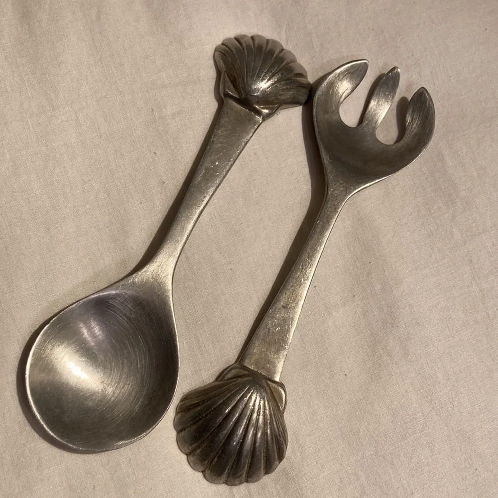 Vintage Mariposa serving set seashells handle aluminum